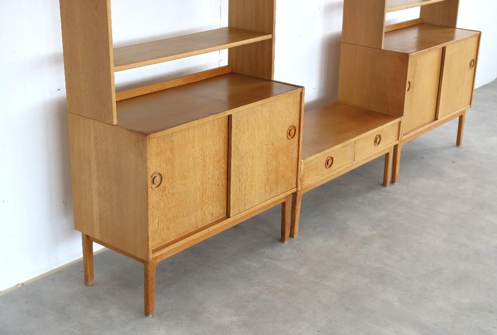 vintage wandmeubel | kast | jaren 60 | Zweeds, Gebruikt, Met deur(en), ., Eikenhout