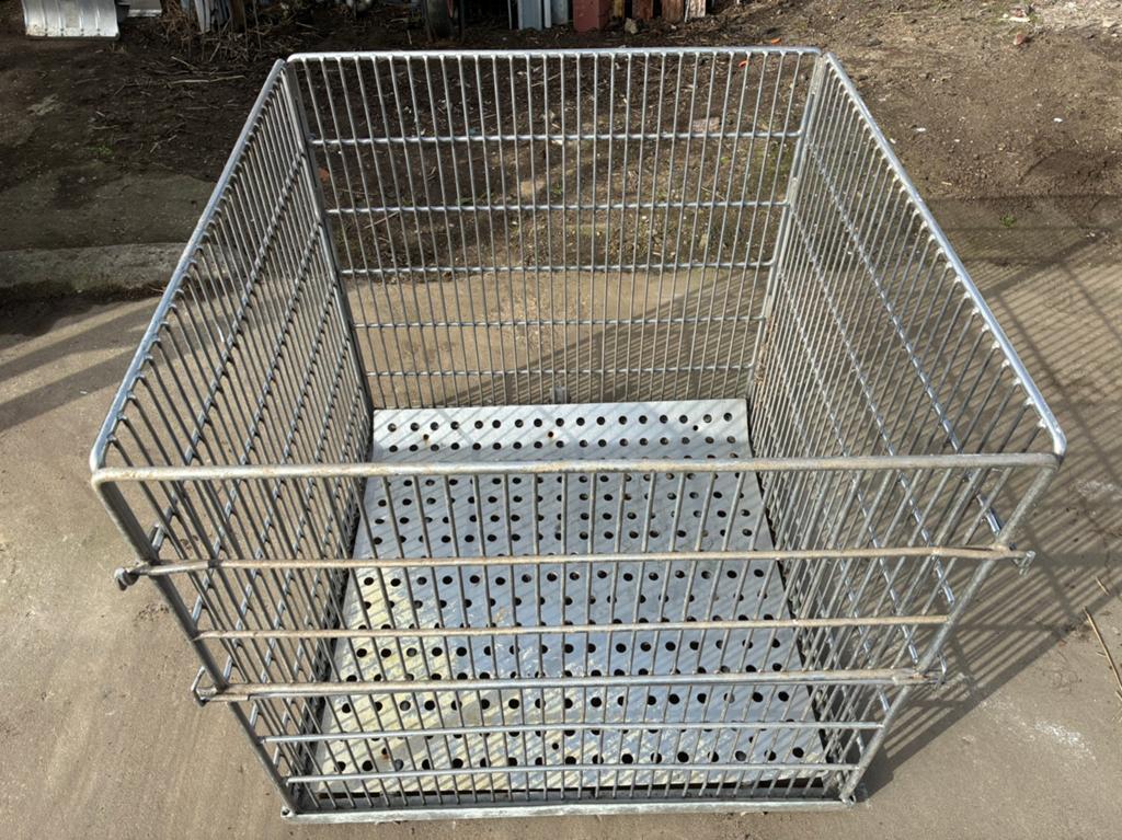 RVS hooiruif krat kist ca 1x1x1, Dieren en Toebehoren