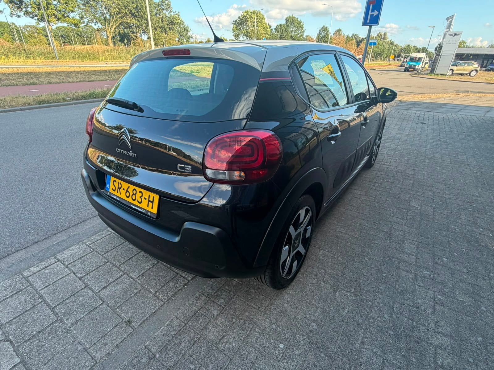 Citroen C3 1.2 PureTech ELLE Navigatie Carplay Airco APK, Auto's, Euro 6, 1199 cc, 82 pk, 450 kg