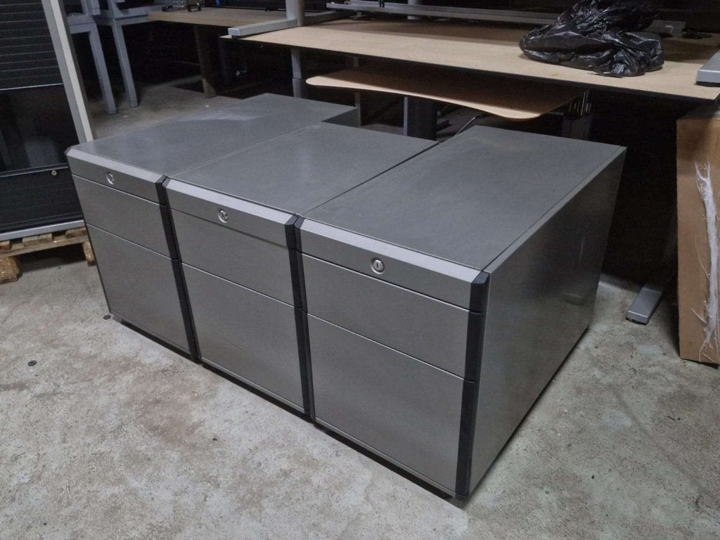 Gispen ladeblok / ladekast aluminium grijs met zwart, Minder dan 50 cm, Kunststof, Parallelweg West 23 4104 AZ Culemborg, Info@gispen.nl