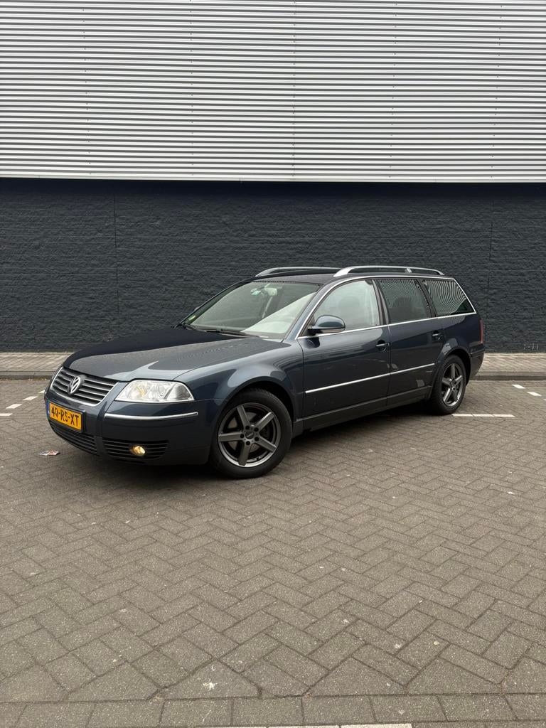 Volkswagen Passat 2.0 Variant 96KW 2005 Blauw, Auto's, Voorwielaandrijving, Stof, Zwart, 4 cilinders