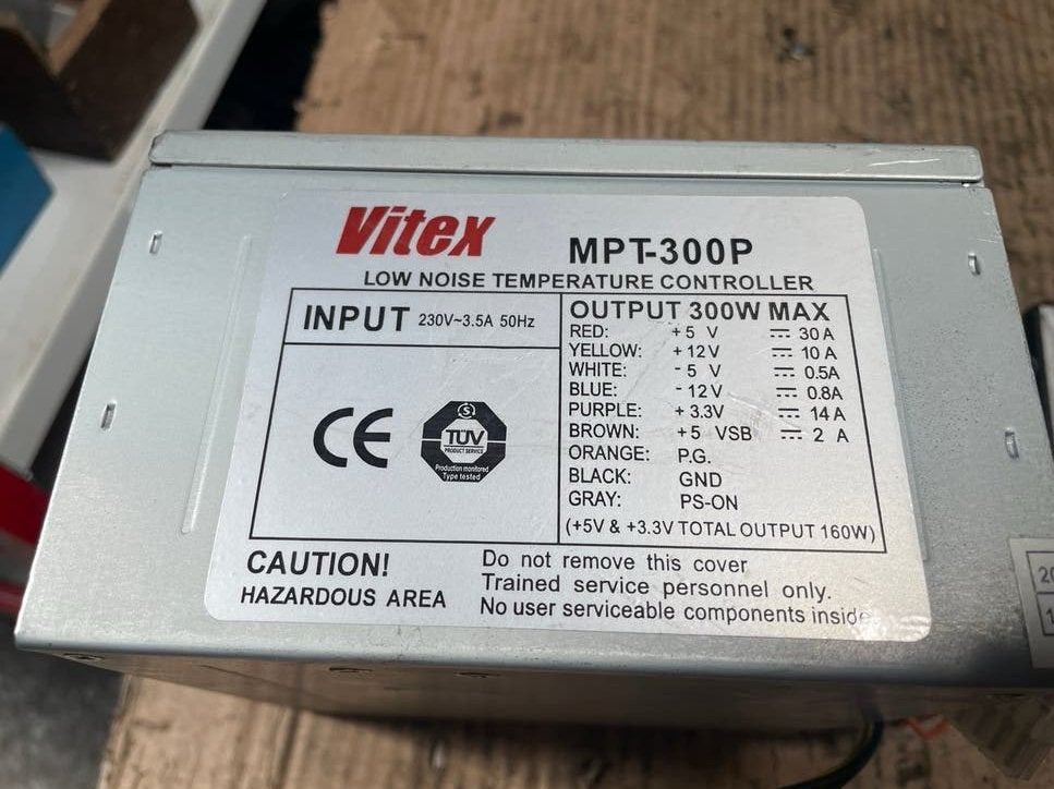 Vitek MPT-300P 300W PC Voeding, Ophalen, Gebruikt