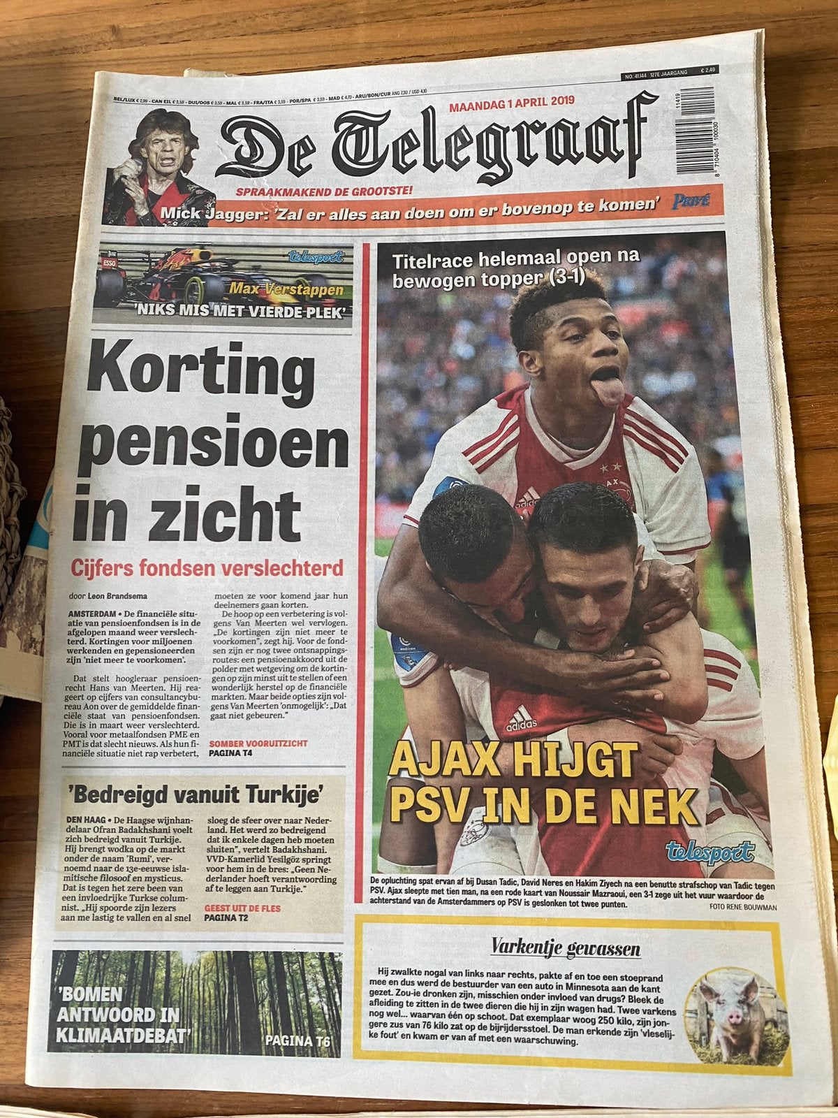 Opgelet Ajaxieden! Ajax krantart van gloriejaren Champions L, Ophalen of Verzenden, Gebruikt, Ajax