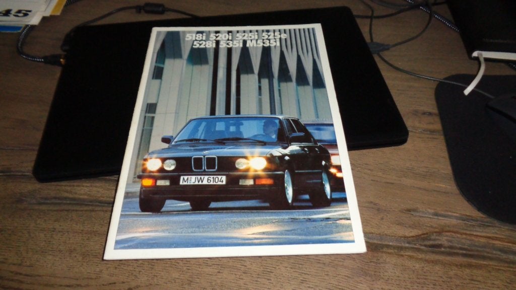 Folder  BMW 518i-520i-525i-525e-528i-535i--M535i , 1-1987, Verzenden, Gelezen, BMW
