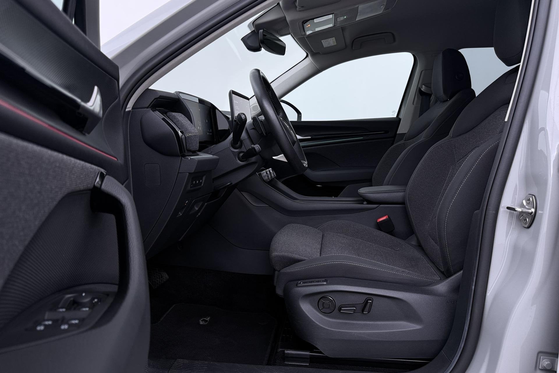 Skoda Kodiaq 1.5 TSI MHEV Tour Edition | ACC | Trekhaak | Ke, Auto's, Stof, Euro 6, 4 cilinders, 150 pk