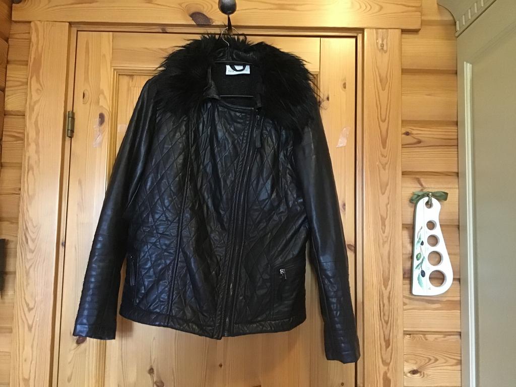 Jas zwart capuchon rits 42/44 My style, Kleding | Dames, Ophalen of Verzenden, Zo goed als nieuw, Maat 42/44 (L), Zwart