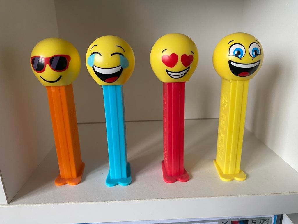 PEZ smileys emoticons emoji, Ophalen of Verzenden, Zo goed als nieuw