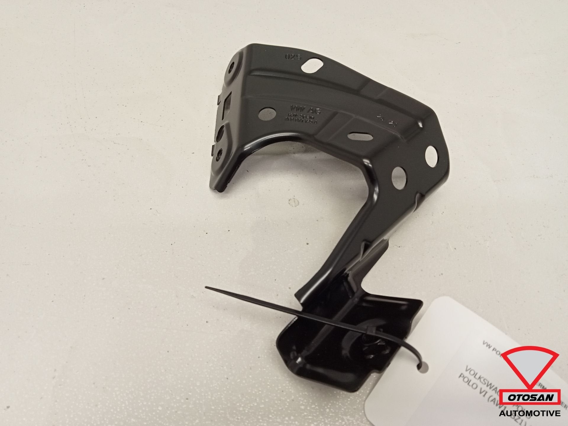 VW Polo 2G Zijscherm Houder steun Links Nieuw 2G0821135A Ori, Volkswagen, Volkswagen AG, Nieuw, Berliner Ring 2
38440  Wolfsburg, DE