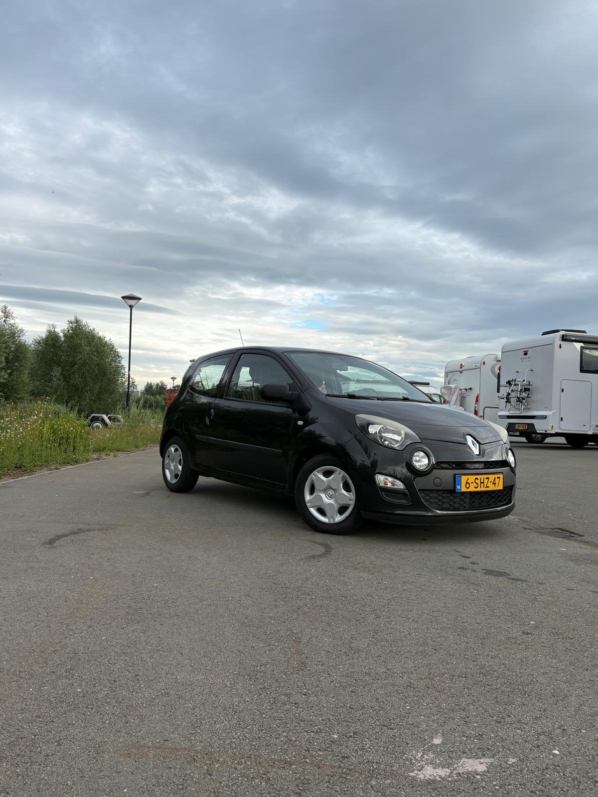 Renault Twingo 1.2 16V 2013 Zwart met bluetooth, Auto's, Renault, 839 kg, Twingo, 74 pk, 4 cilinders