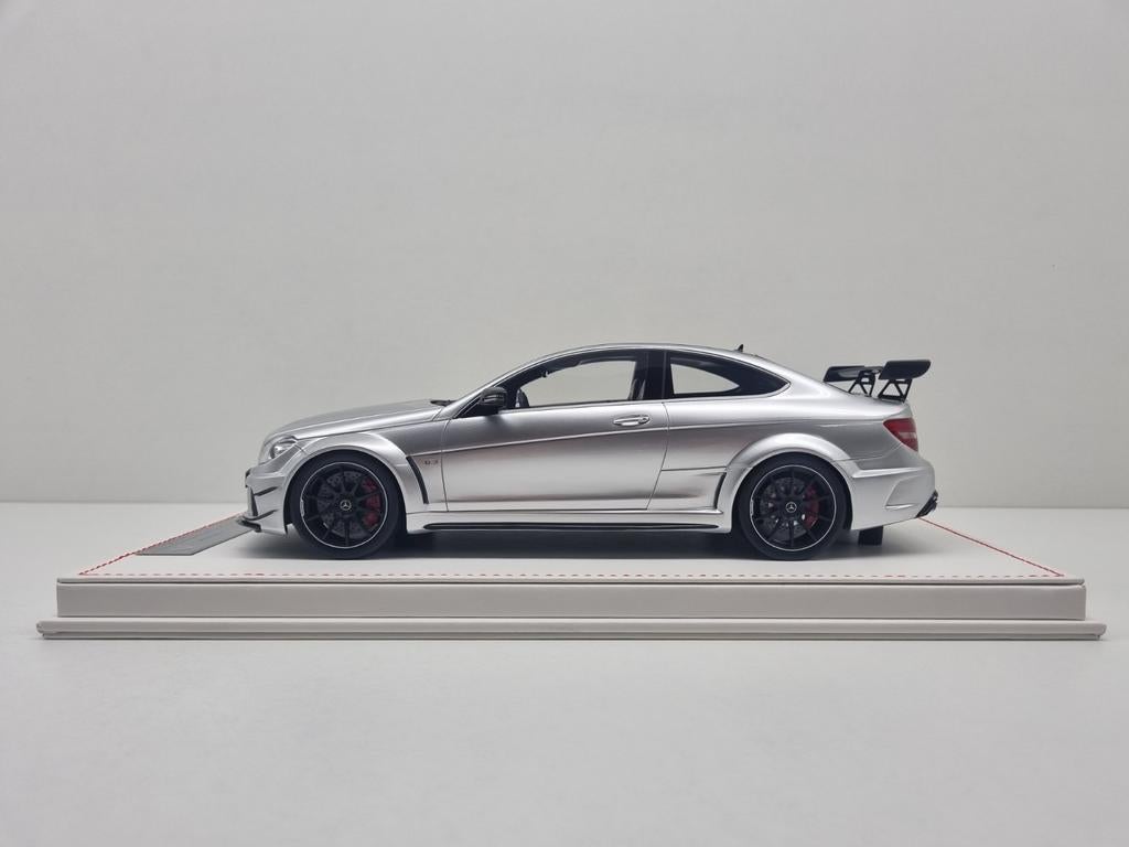 NA Models
Mercedes-Benz C63 AMG Black Series
1/80 1:18 Nieuw, Ophalen of Verzenden, Nieuw, Auto