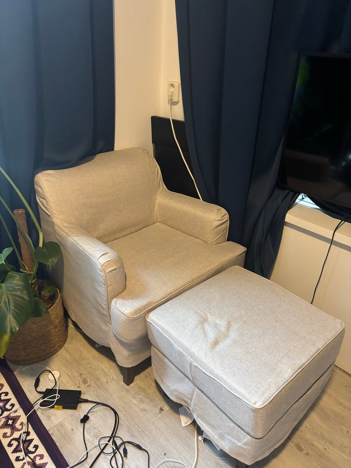 Ikea Rocksjön fauteuil met voetenbank - licht beige, Ophalen, Gebruikt, Stof, 75 tot 100 cm