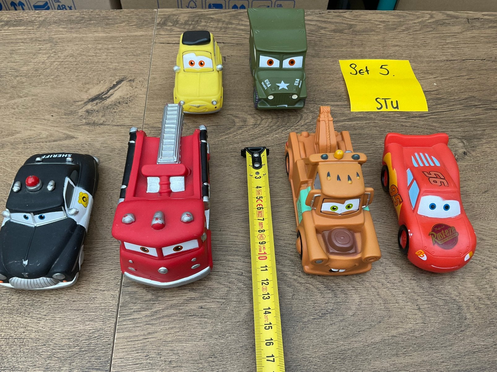 6 zgan, niet kapot, Disney Cars autootjes of badspeeltjes, Ophalen, Overige figuren, Zo goed als nieuw, Beeldje of Figuurtje
