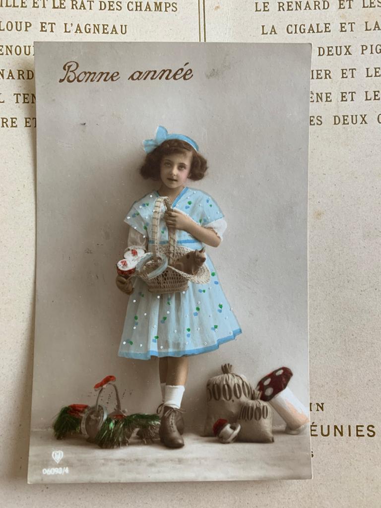 Bonne Année - meisje, geld, paddenstoel, varkentje (II), Ophalen of Verzenden, Voor 1920, Gelopen, Feest(dag)
