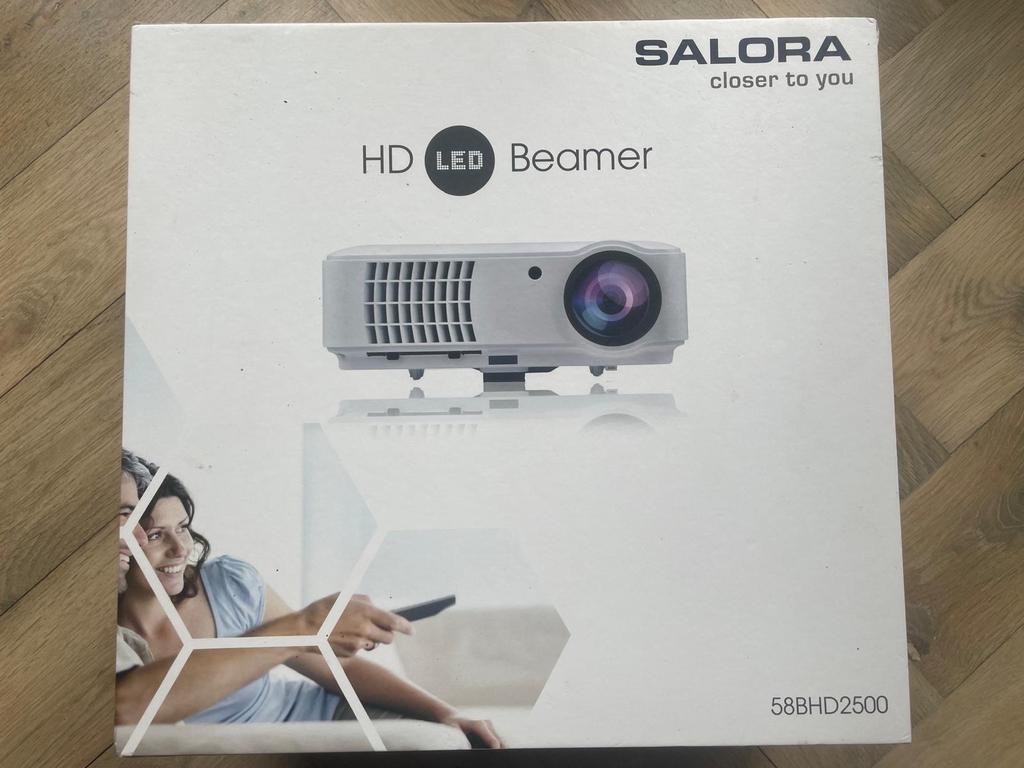 Salora Beamer 58BHD2500 HD Ready LED Projector, Ophalen of Verzenden, Zo goed als nieuw, LED, HD (720)