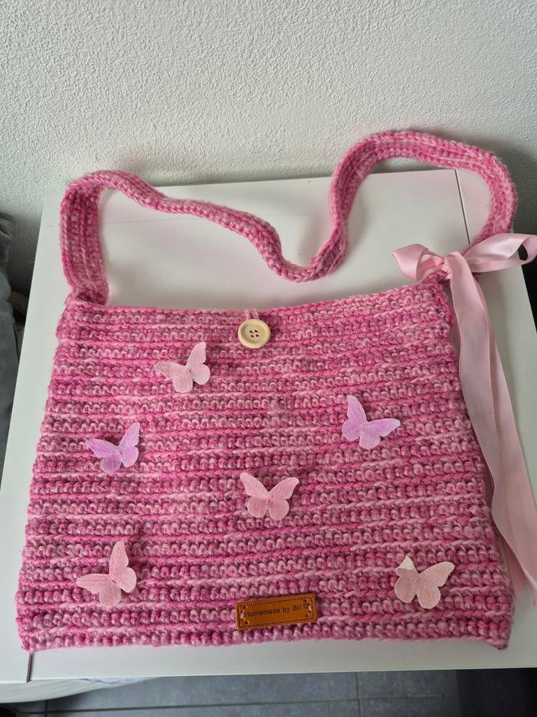 Zelfgehaakte roze schoudertas vlinders, Ophalen of Verzenden, Nieuw, Roze, Overige merken