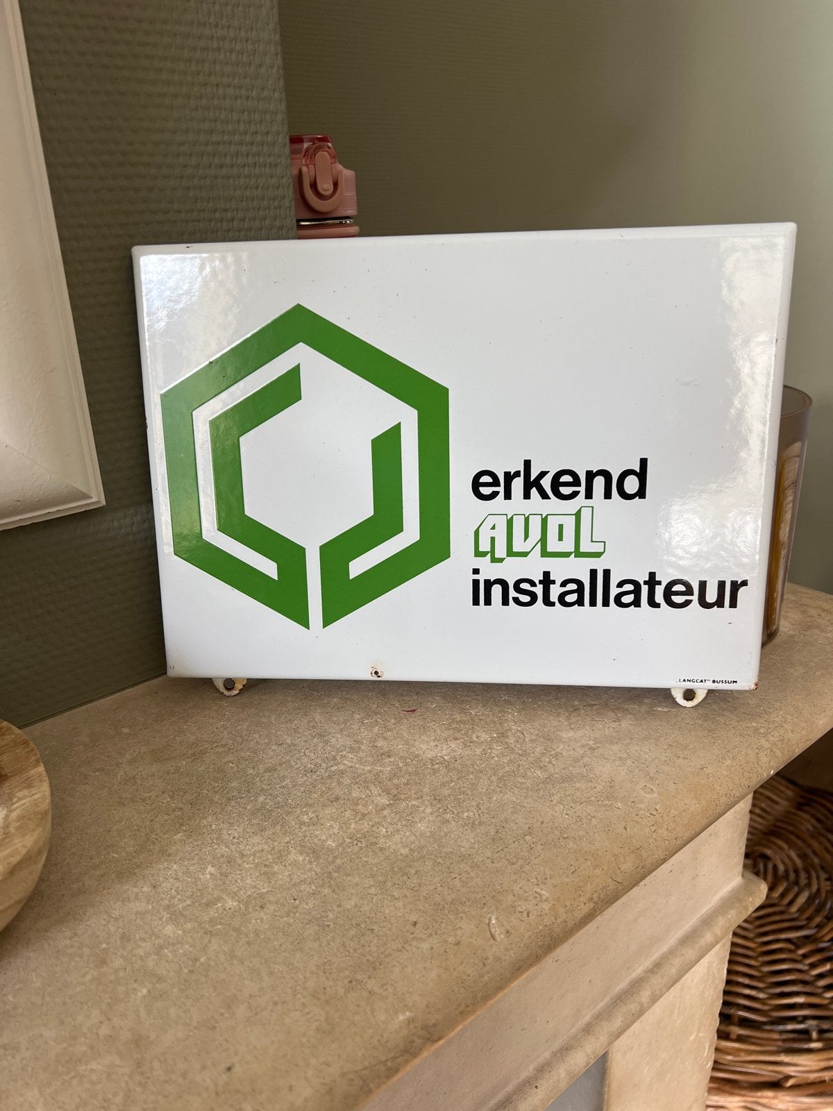 Emaille reclamebord erkend Avol installateur, Antiek en Kunst, Antiek | Emaille, Ophalen of Verzenden