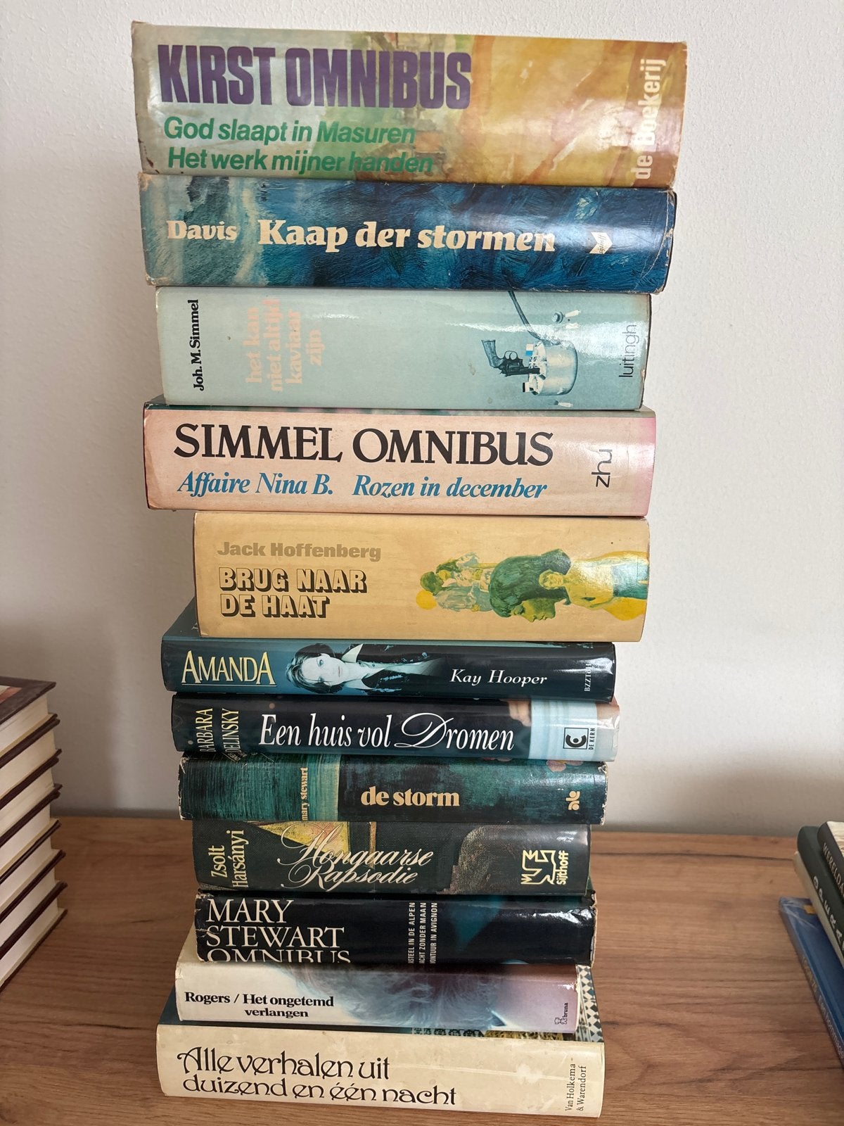 Diverse boeken: romans, omnibussen, verhalenbundels, Boeken, Romans, Ophalen of Verzenden, Gelezen, Nederland