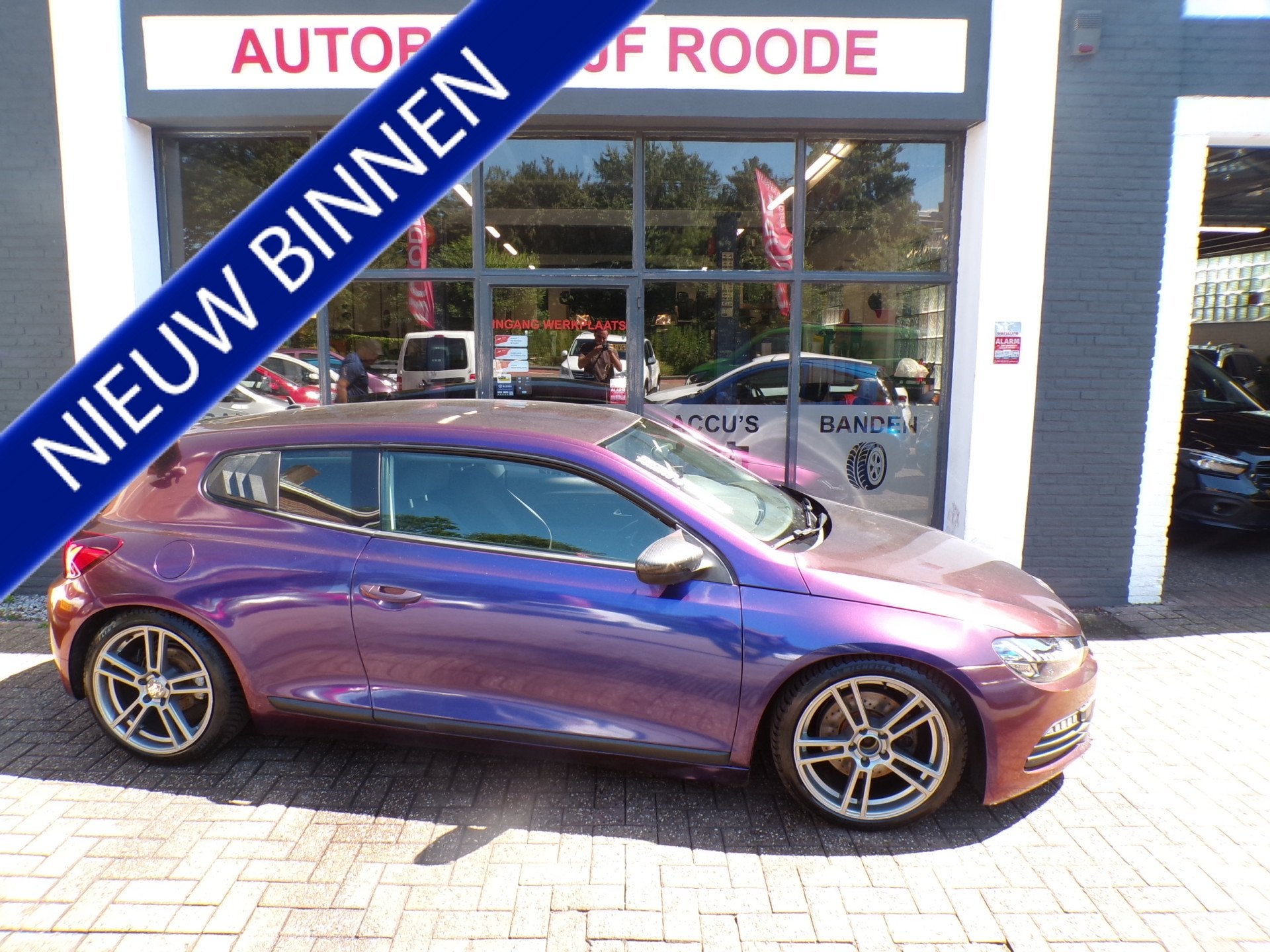 Volkswagen Scirocco 1.4 TSI Tunning LEES TEKST! (bj 2009), Auto's, Voorwielaandrijving, Euro 5, 15 km/l, Gebruikt