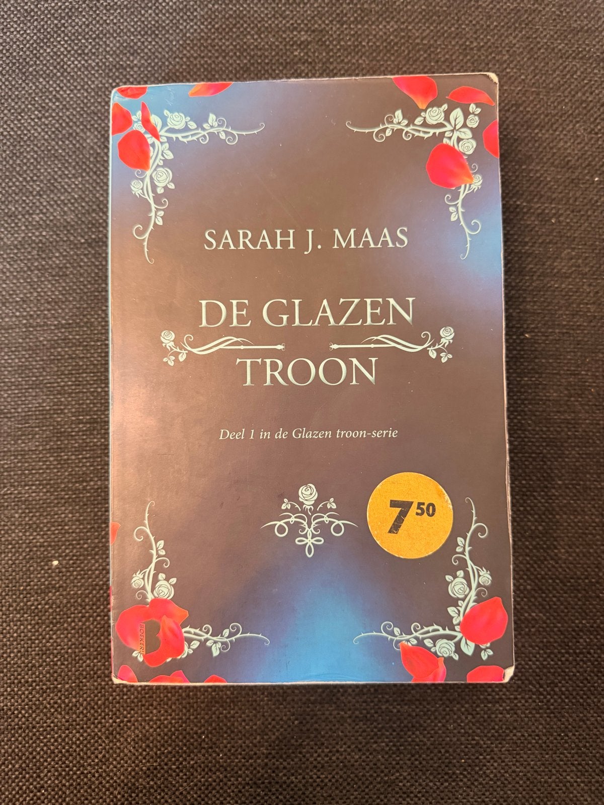 De Glazen Troon - Deel 1 (Sarah J. Maas), Boeken, Ophalen of Verzenden, Gelezen