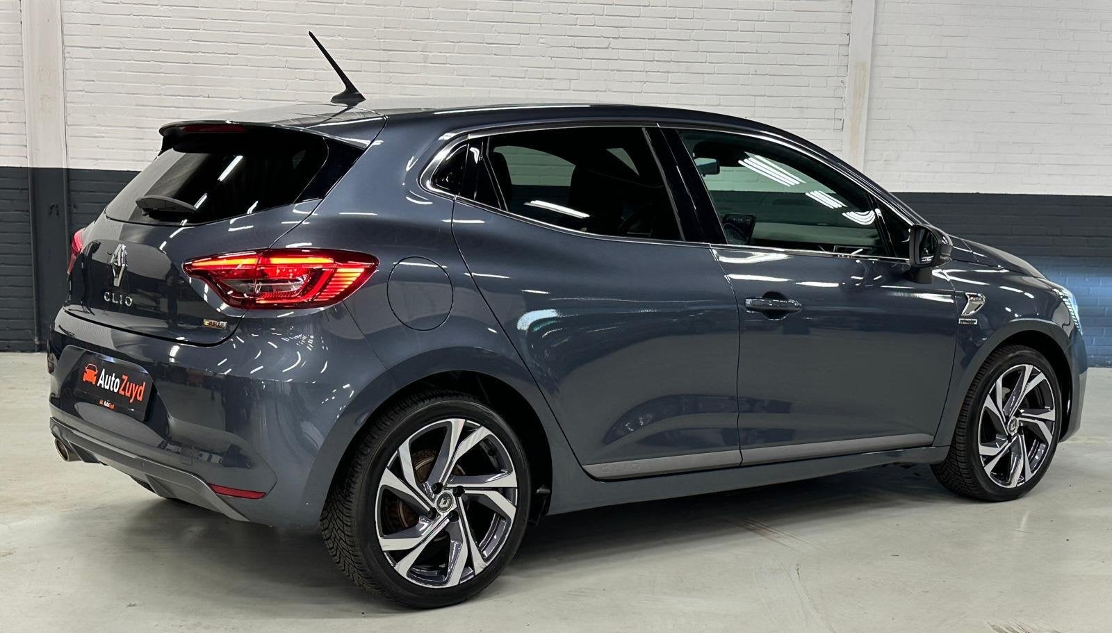Renault Clio 1.3 TCe RS Line Navi / CarPlay / DAB / Camera /, 15 km/l, Gebruikt, Zwart, 4 cilinders