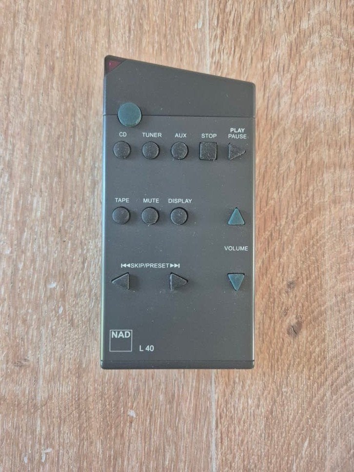 NAD L40 afstandsbediening, Ophalen of Verzenden, Zo goed als nieuw, Origineel