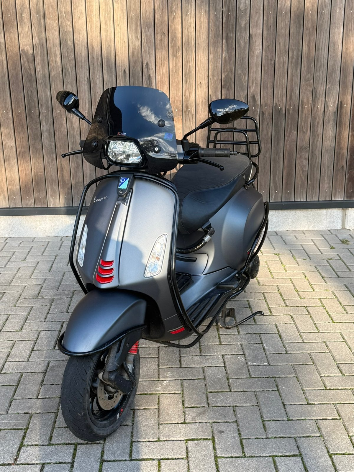 Vespa sprint 2021 brom, Fietsen en Brommers, Ophalen, Overige modellen, Maximaal 45 km/u, Zo goed als nieuw