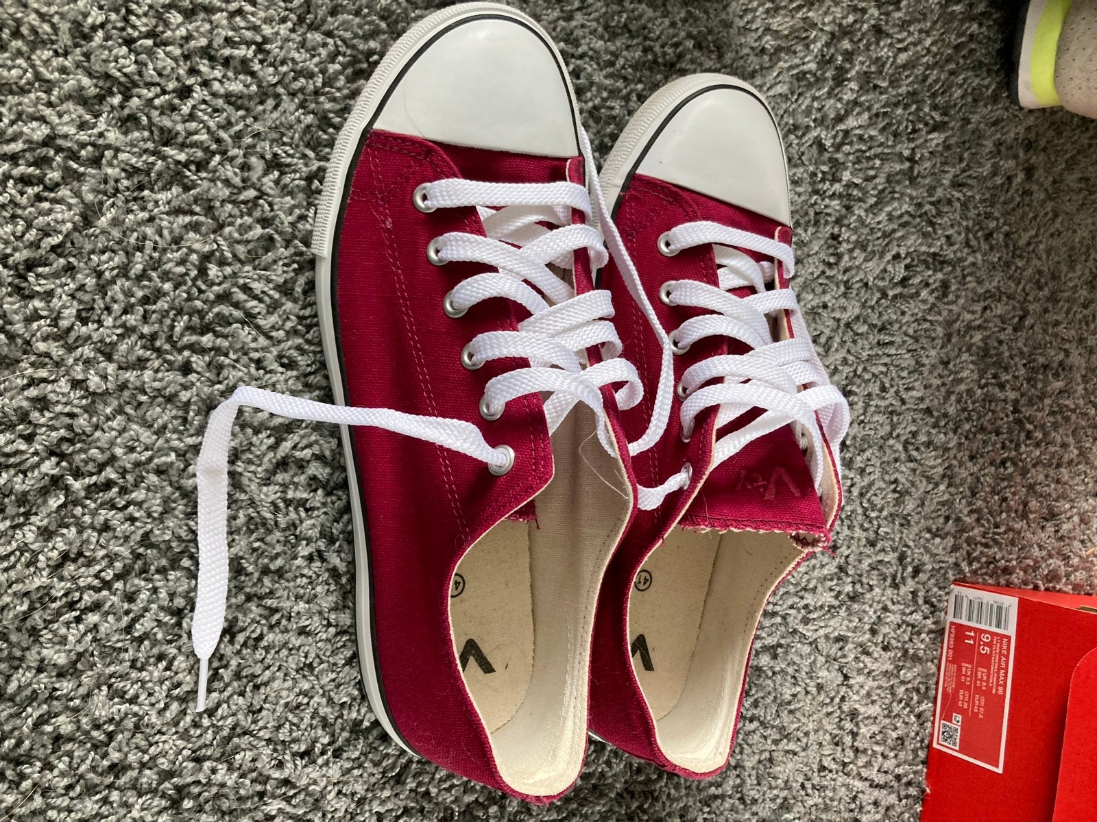 Keurige rode gympen - Maat 41, Kleding | Dames, Ophalen of Verzenden, Gedragen, Rood, Sneakers of Gympen