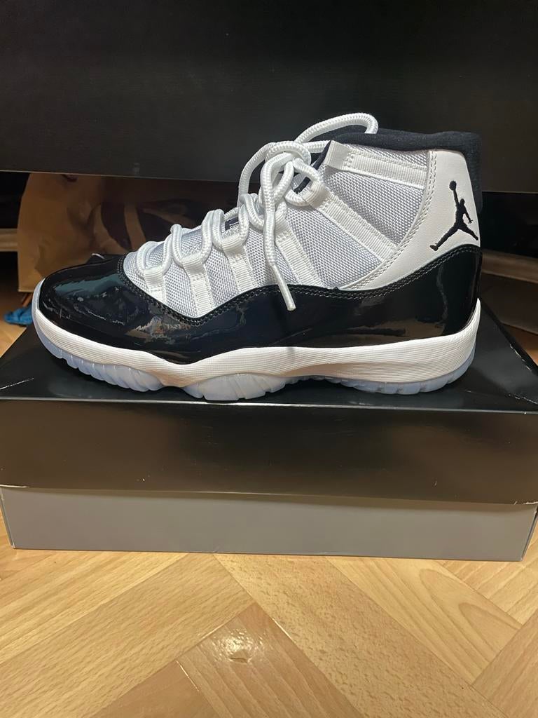 Nike Air Jordan 11 Retro Concord Sneakers, Ophalen of Verzenden, Zo goed als nieuw, Schoenen