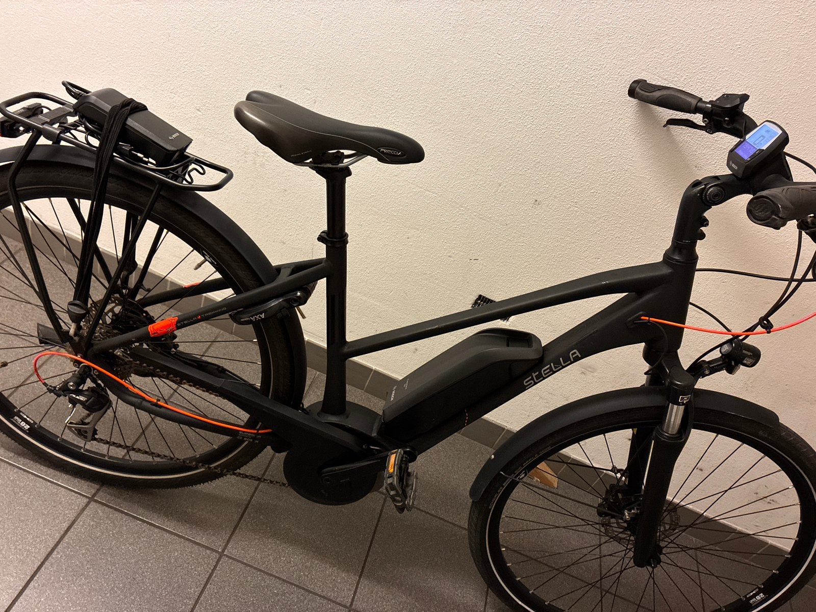 Stella Trekking Dames E-bike - Bosch Active Line Plus, Fietsen en Brommers, Elektrische fietsen, Gebruikt, Overige merken, 47 tot 51 cm