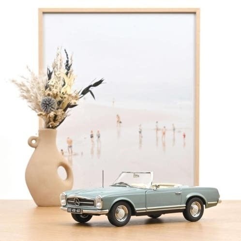 Mercedes-Benz 230 SL 1963 Horizon Blue 1:18 - Norev, Hobby en Vrije tijd, Modelauto's | 1:18, 70-72 avenue de Bohlen 69120 Vaulx-en-Velin
