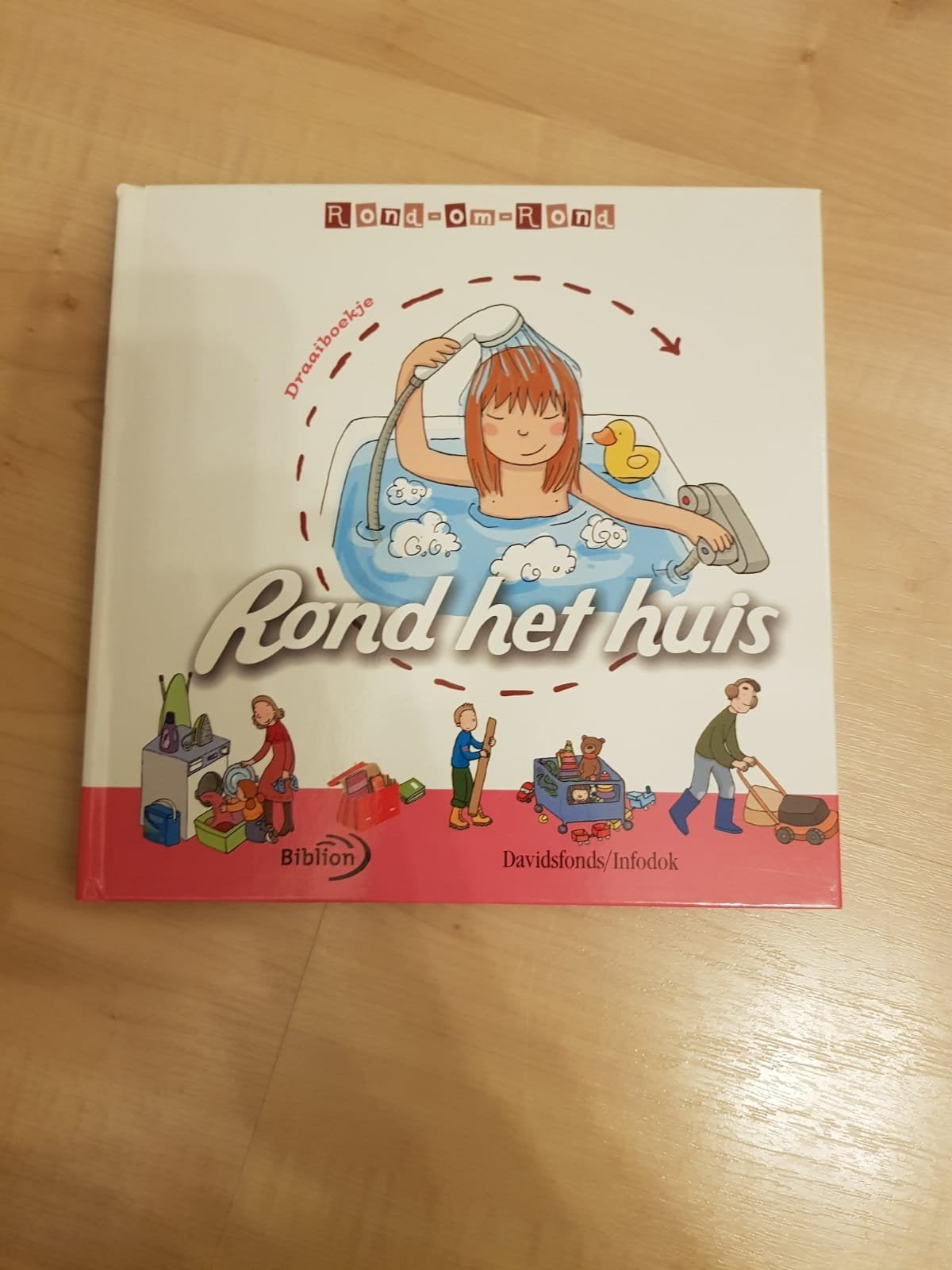 Rond-om-Rond: Rond het huis - Draaiboekje, Non-fictie, Jongen of Meisje, Nieuw, Claire Brenier