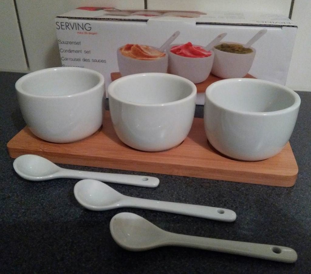 Sauzenset (7-delig) / porselein / nieuw, Huis en Inrichting, Keuken | Servies, Ophalen of Verzenden, Nieuw, Porselein, Overige stijlen
