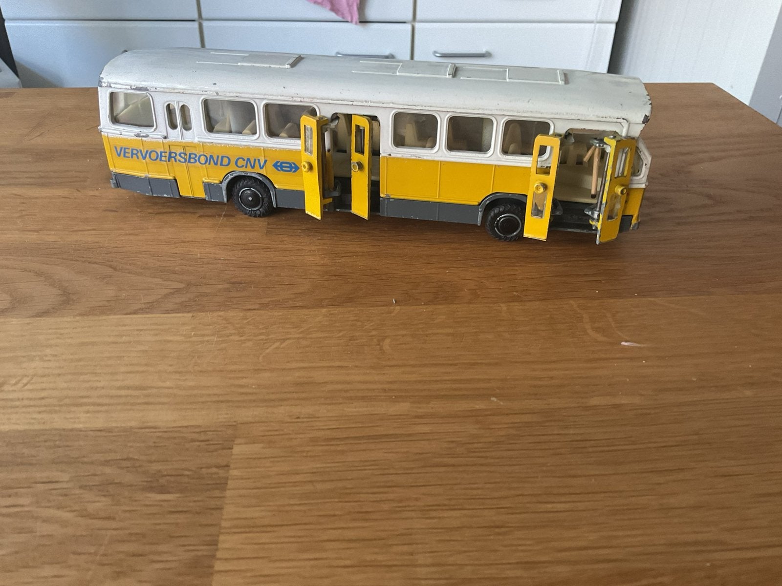DAF Citybus madi in Holland No 38 van Lion Toys, Ophalen, Bus of Vrachtwagen