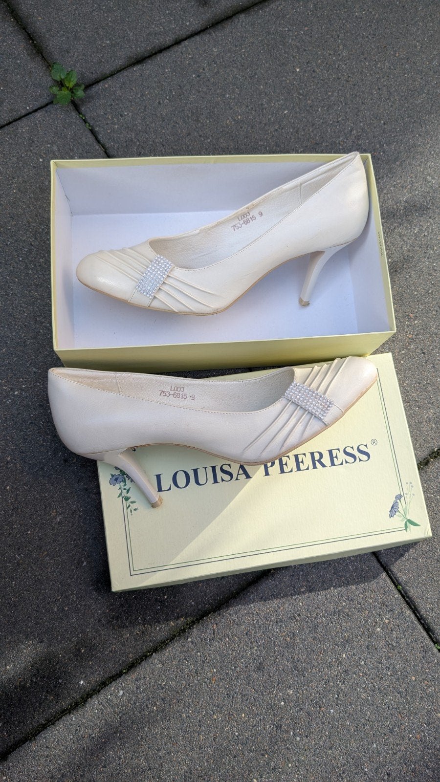 Louisa Peeress Pumps - Crème met strass - Maat 40, Louisa Peeress, Ophalen, Zo goed als nieuw