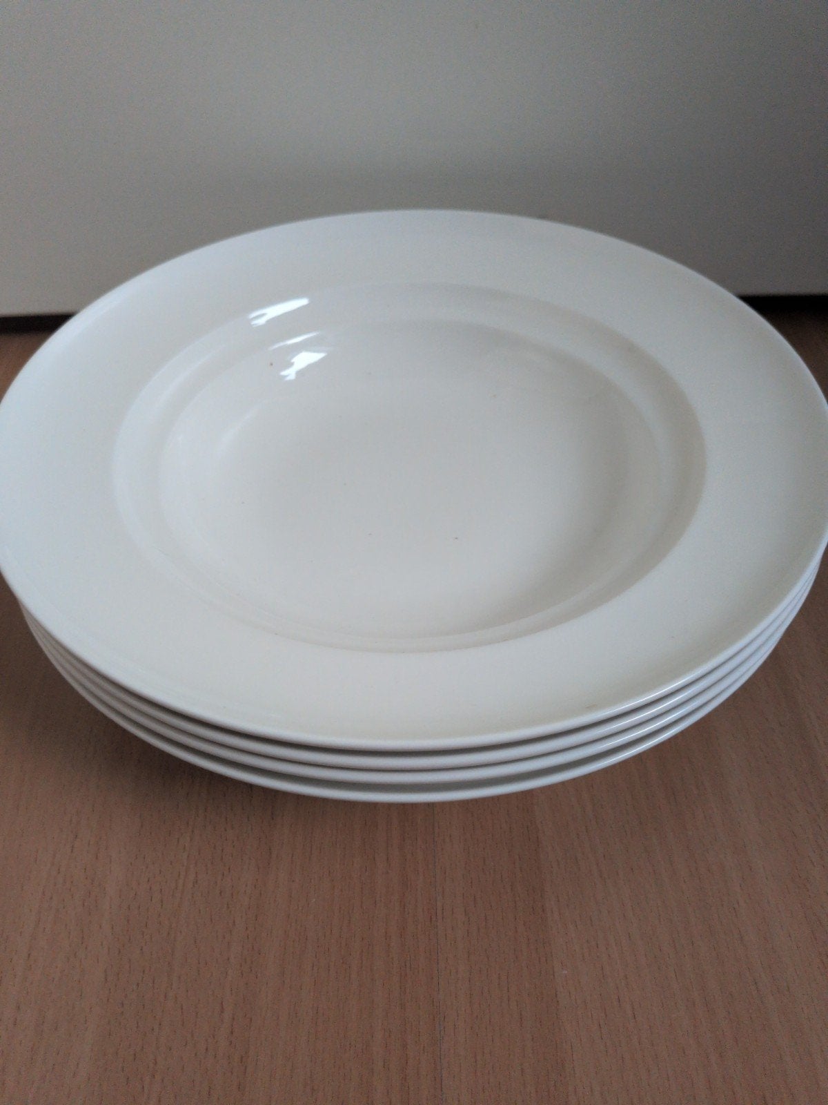 Vivo 4 borden, Huis en Inrichting, Keuken | Servies, Ophalen of Verzenden, Zo goed als nieuw, Overige stijlen, Bord(en)