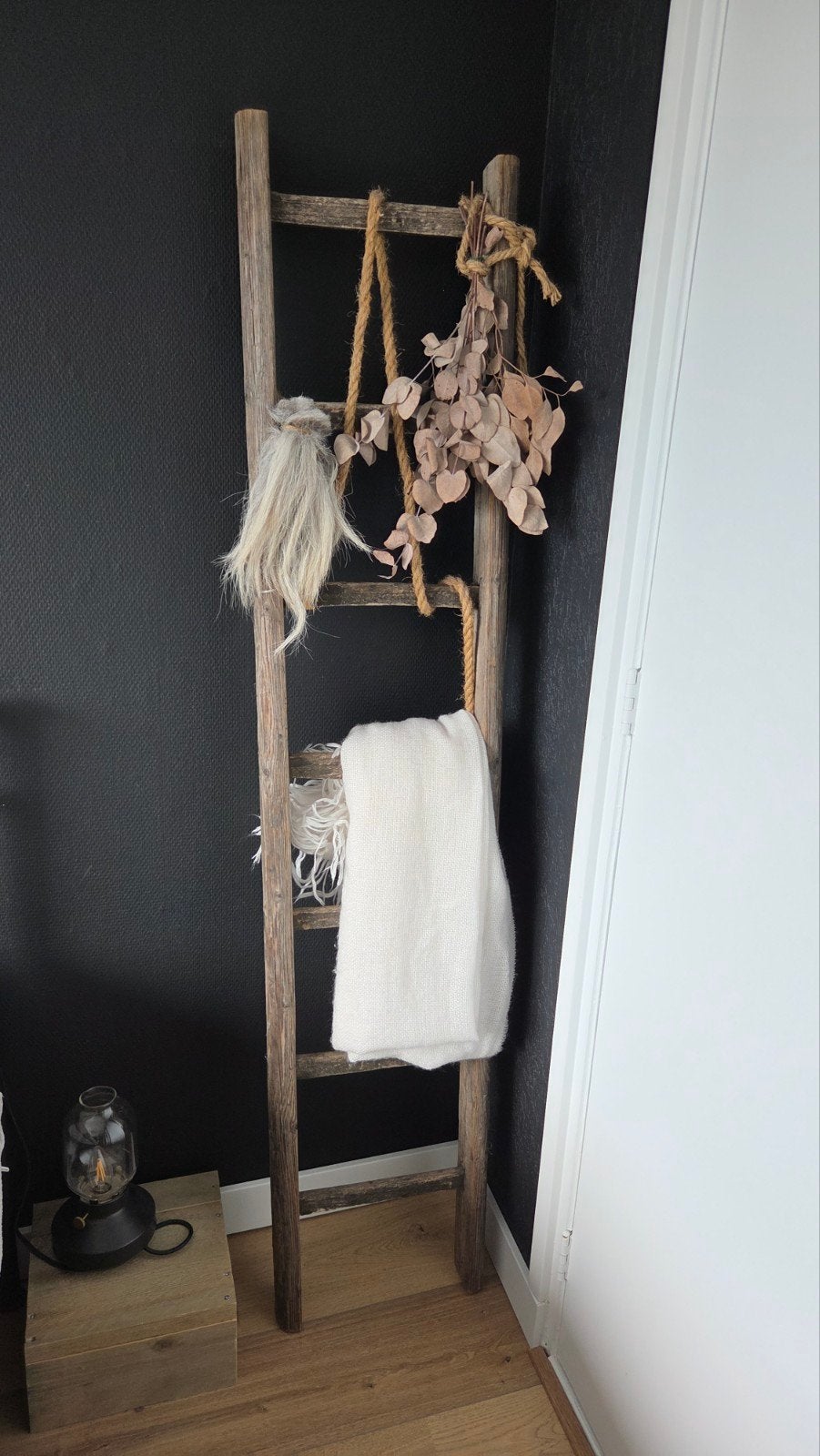 Brocante ladder, Ophalen