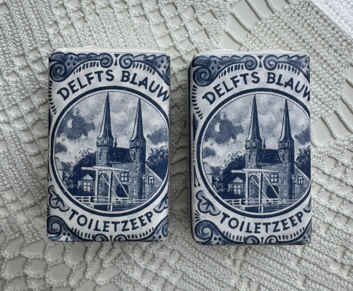 2x Vintage Delfts Blauw zeep Bousquet Delft badkamer, Ophalen of Verzenden