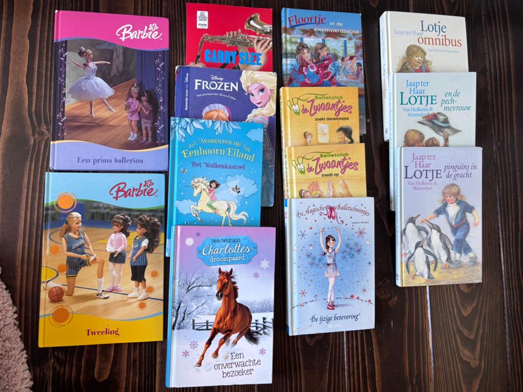 Boekenpakket 13 boeken meisje 7-12 jaar, Ophalen of Verzenden, Zo goed als nieuw, Fictie algemeen
