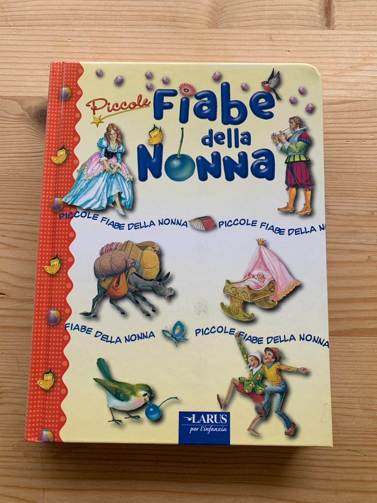 Piccole Fiabe della Nonna - Sprookjesboek voor kinderen, Boeken, Ophalen of Verzenden, Gelezen