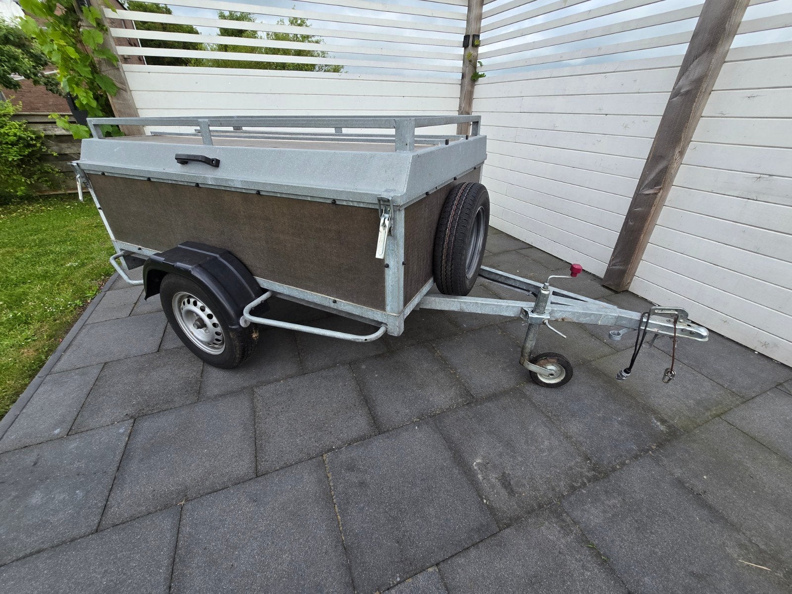 Aanhangwagen afsluitbaar met klep en reservewiel, Auto diversen, Ophalen, Gebruikt