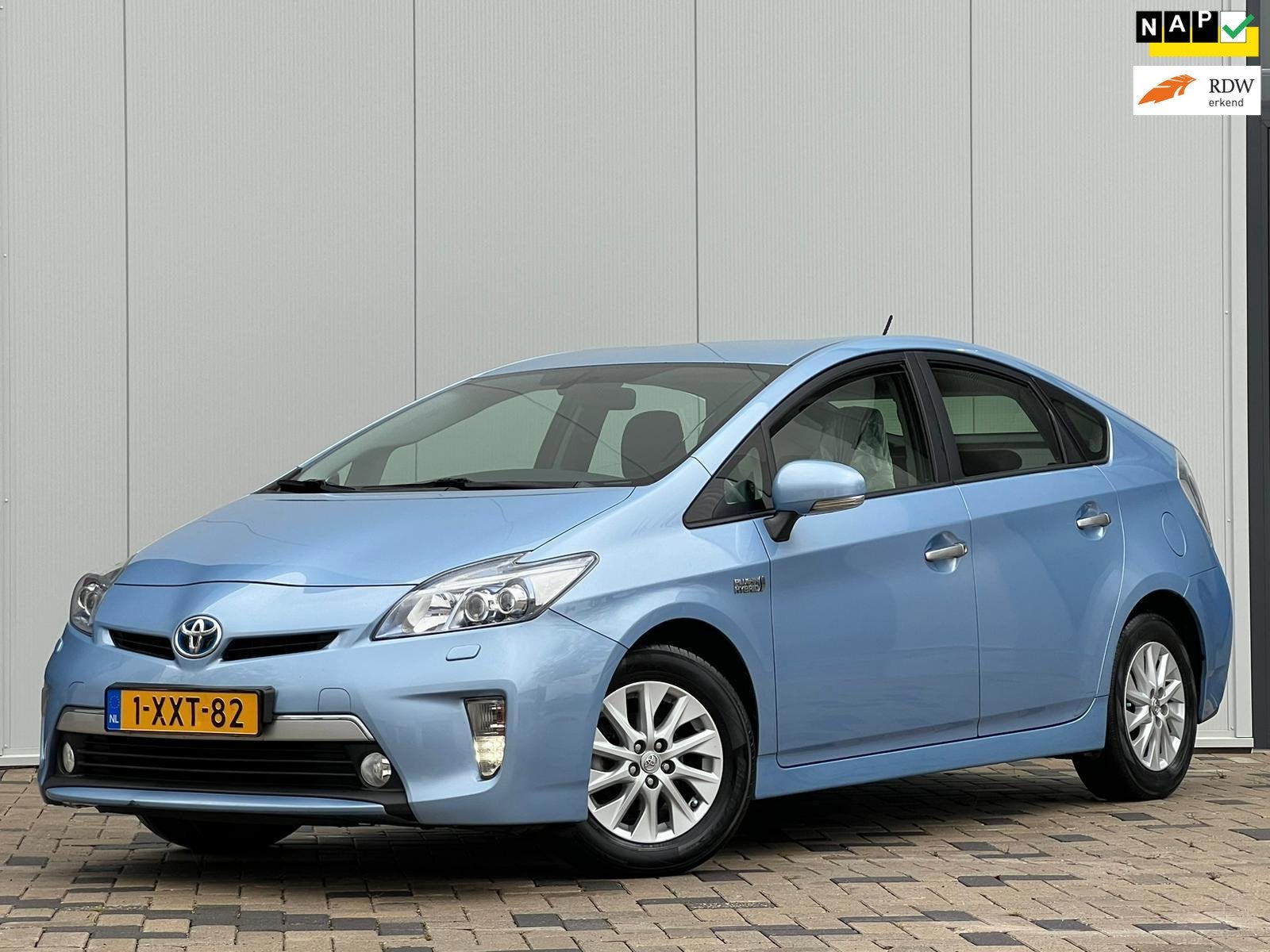 Toyota Prius 1.8 Plug-in Dynamic Business, Gebruikt, Prius, 1798 cc, Te koop