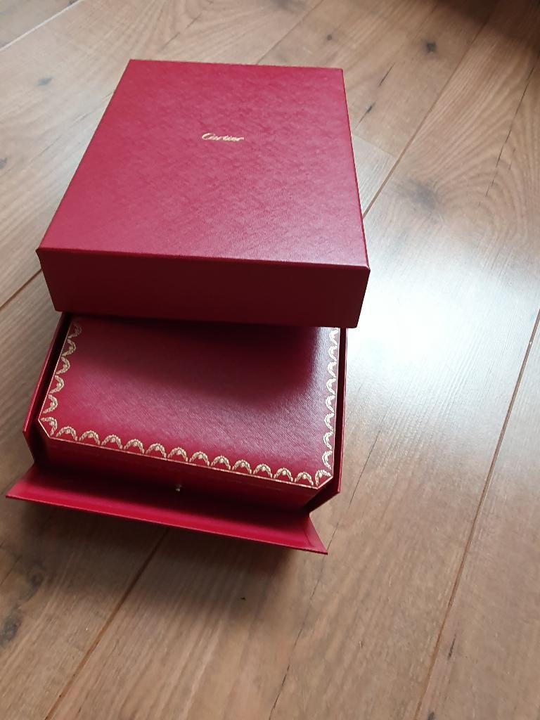 Originele Cartier box voor sieraden.  Zie foto's., Ophalen, Zo goed als nieuw
