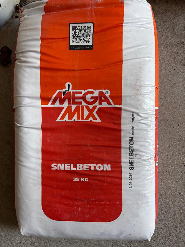 Mega Mix Snelbeton 25 KG - Nieuw - 3 zakken, Ophalen, Nieuw