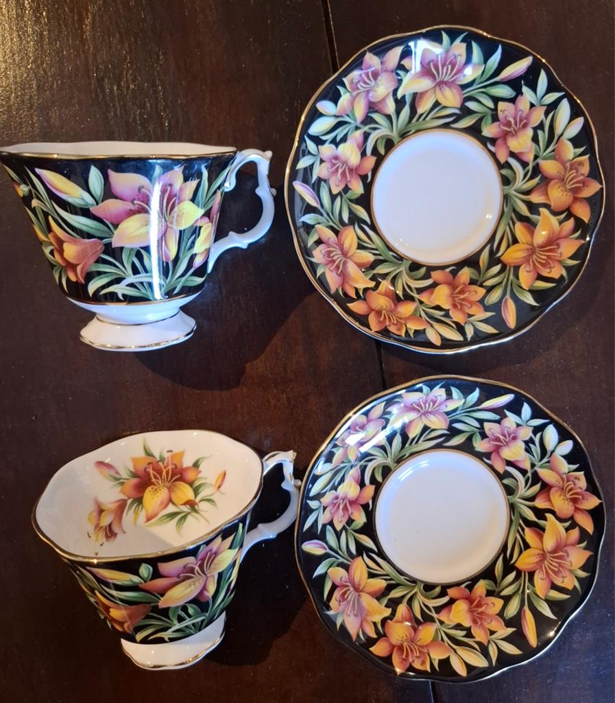 Royal Albert Provincial Flowers Prairy Lily kop en schotel, Verzamelen, Porselein, Kristal en Bestek, Ophalen, Zo goed als nieuw