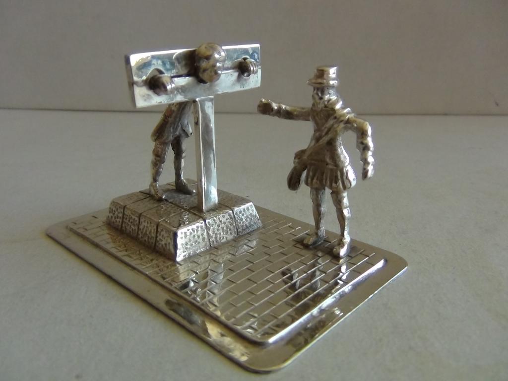 Miniatuur zilver FGH4 schandpaal zilveren miniaturen, Ophalen of Verzenden, Zilver