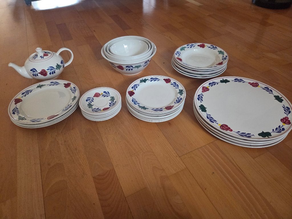 boerenbont servies, Ophalen, Gebruikt, Aardewerk, Landelijk/Boerenbont