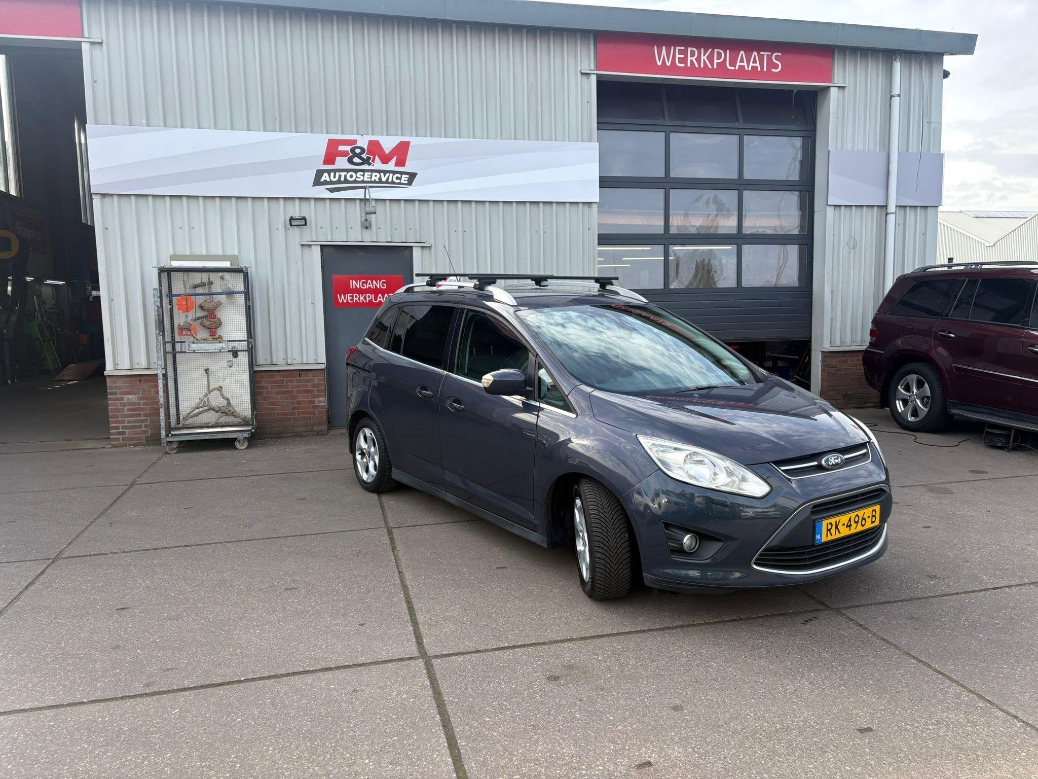 Ford Grand C-Max 1.6 Titanium 7p. Clima, pdc achter, distrib, Auto's, Voorwielaandrijving, Stof, 750 kg, 4 cilinders
