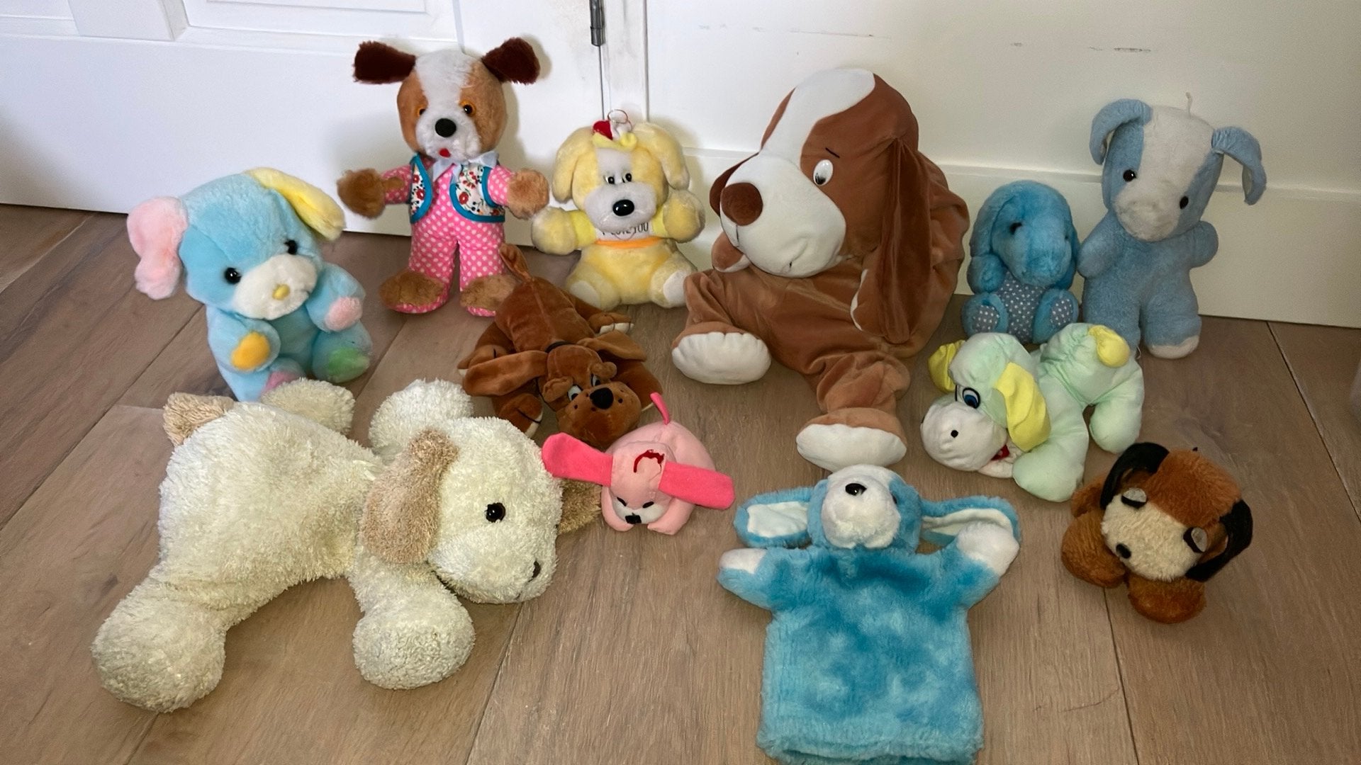 Vintage hond, Kinderen en Baby's, Speelgoed | Knuffels en Pluche, Ophalen of Verzenden, Zo goed als nieuw, Hond