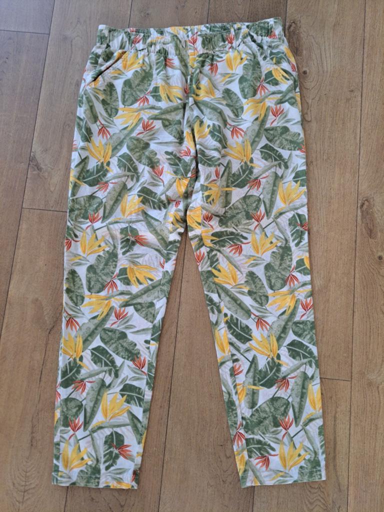 Zomerse PANTALON met vrolijke print, maat 44-46, Kleding | Dames, Overige kleuren, Maat 42/44 (L), Zo goed als nieuw, Lang