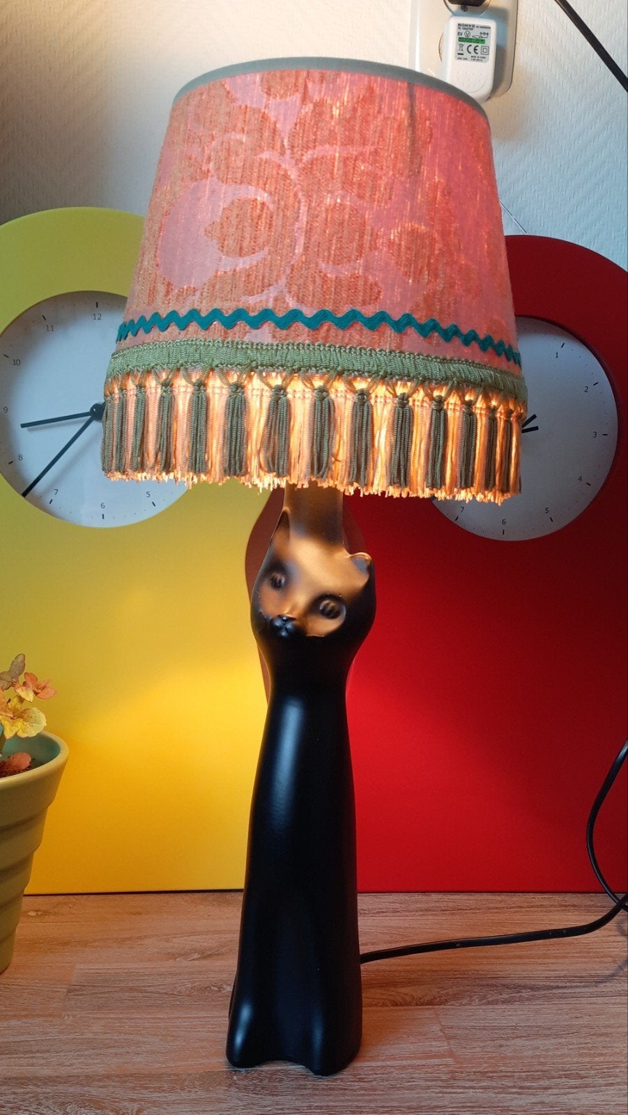 Glazen fles poes. nu tafellamp creatie,lees de beschrijving, Meerkleurig, Zo goed als nieuw, Glas, E27 (groot)